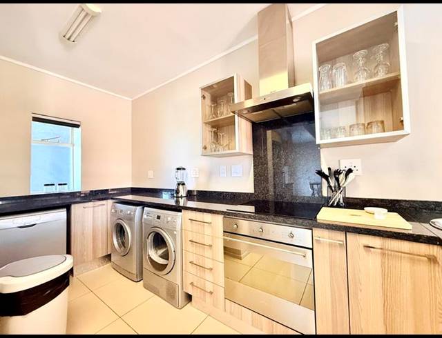 3 BEDROOM PROPERTY TO RENT IN OAKLANDS